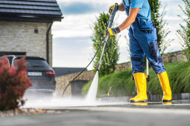 Best Garage Pressure Washing  in Perry, UT